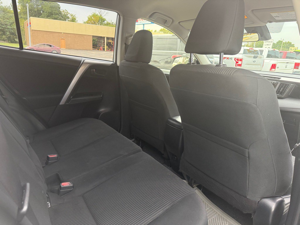 2018 Toyota Rav4 Image 8