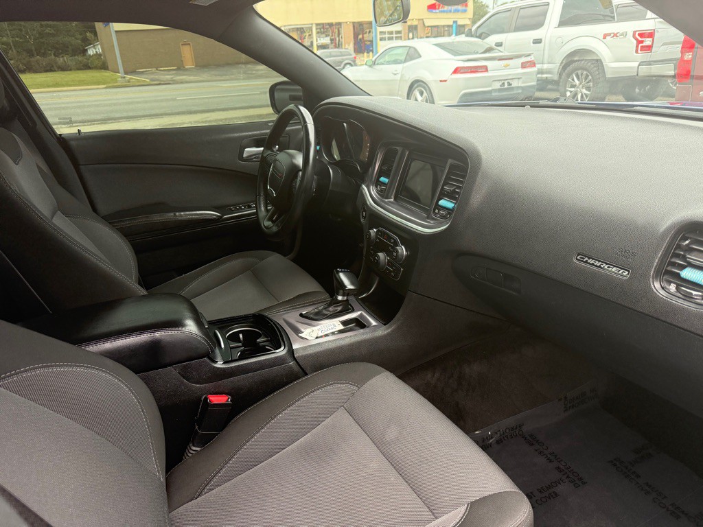 2018 Dodge Charger Image 8