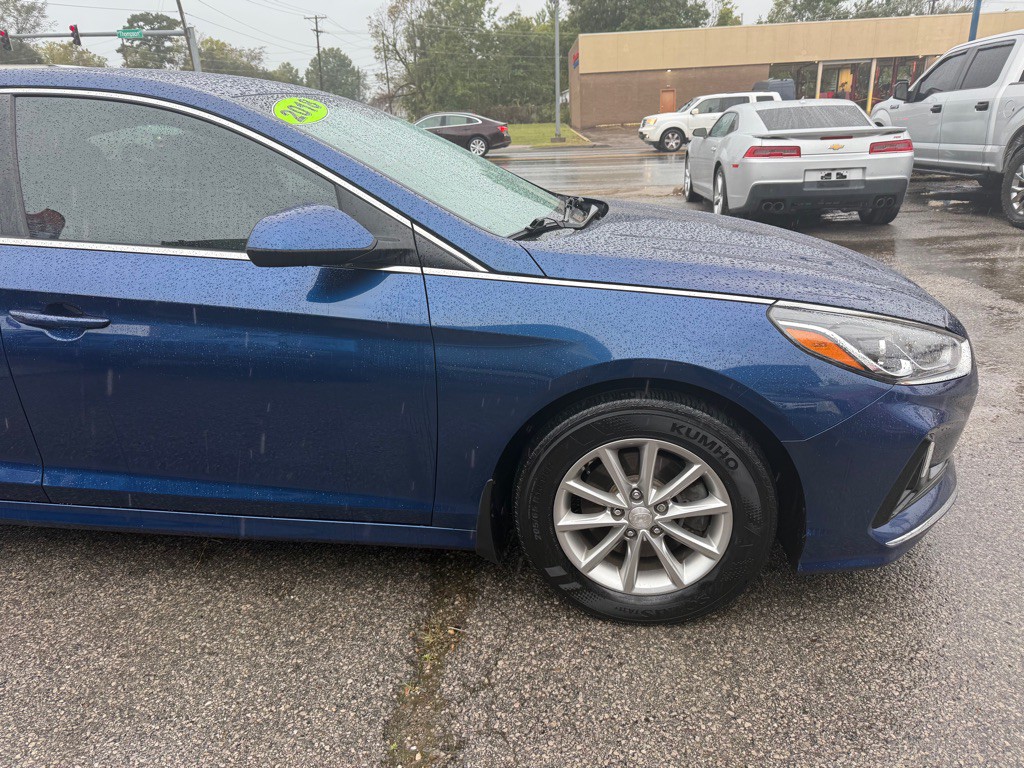 2018 Hyundai Sonata Image 2