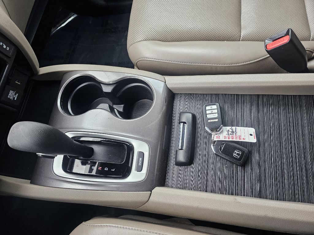 2017 Honda Ridgeline Image 12