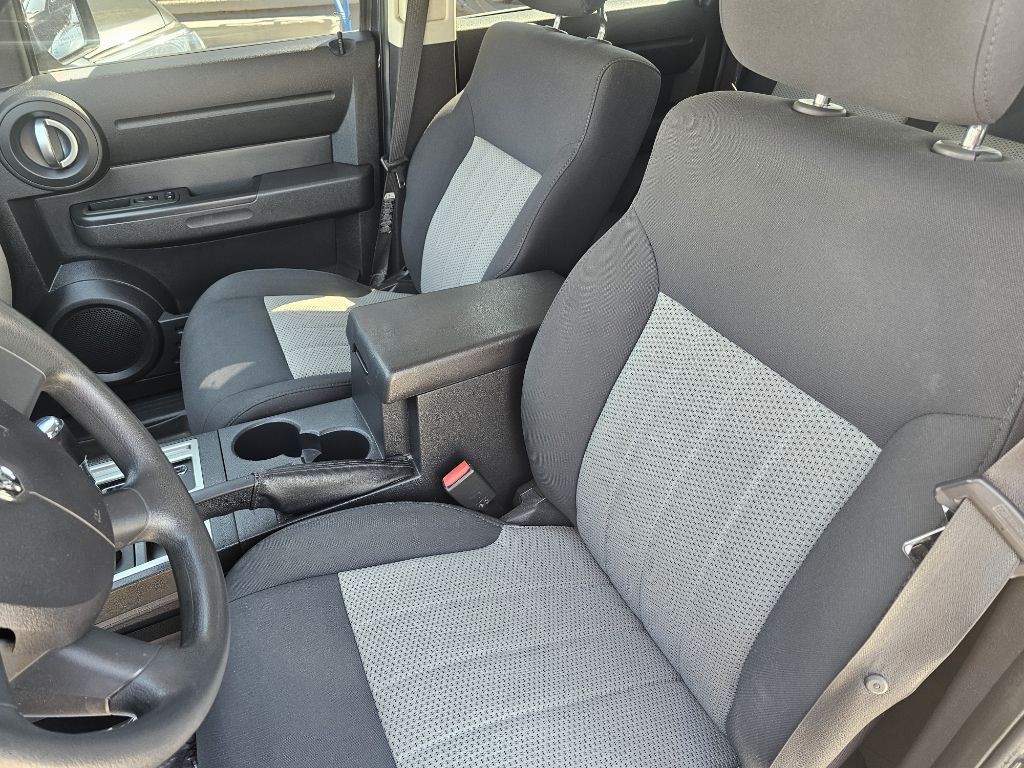 2010 Dodge Nitro Image 7