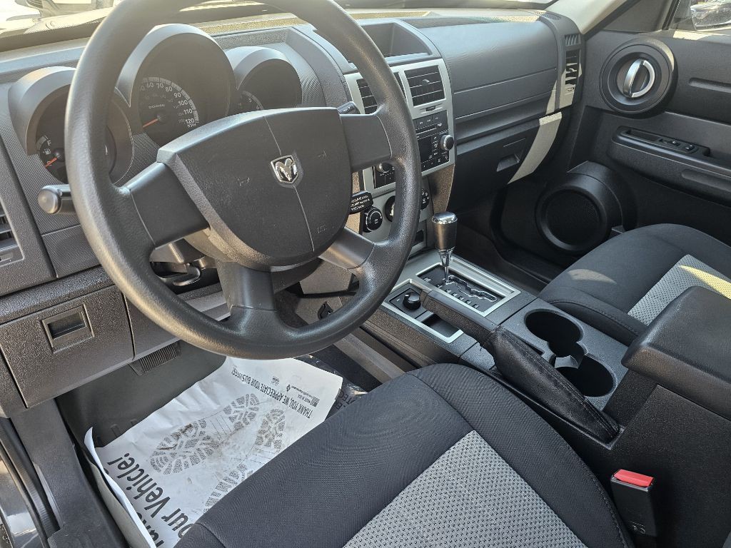 2010 Dodge Nitro Image 8