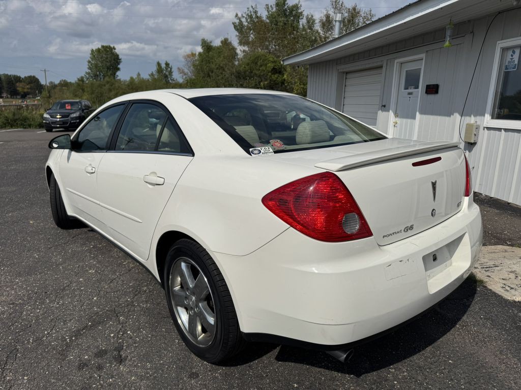 2005 Pontiac G6 Image 2