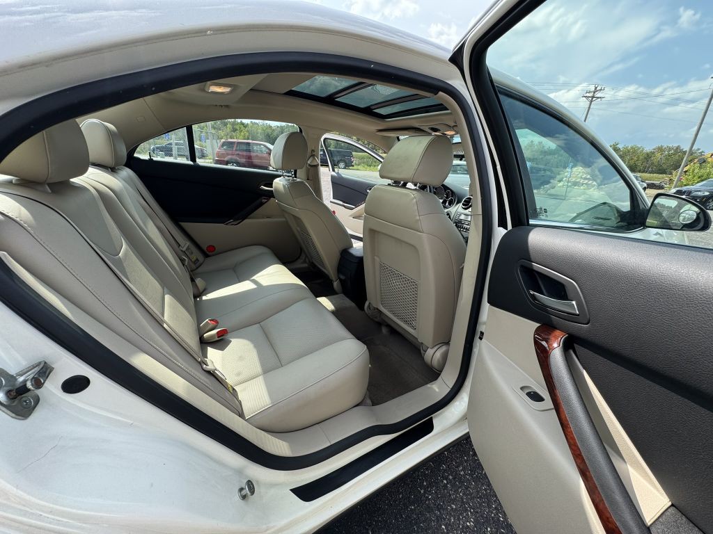 2005 Pontiac G6 Image 10