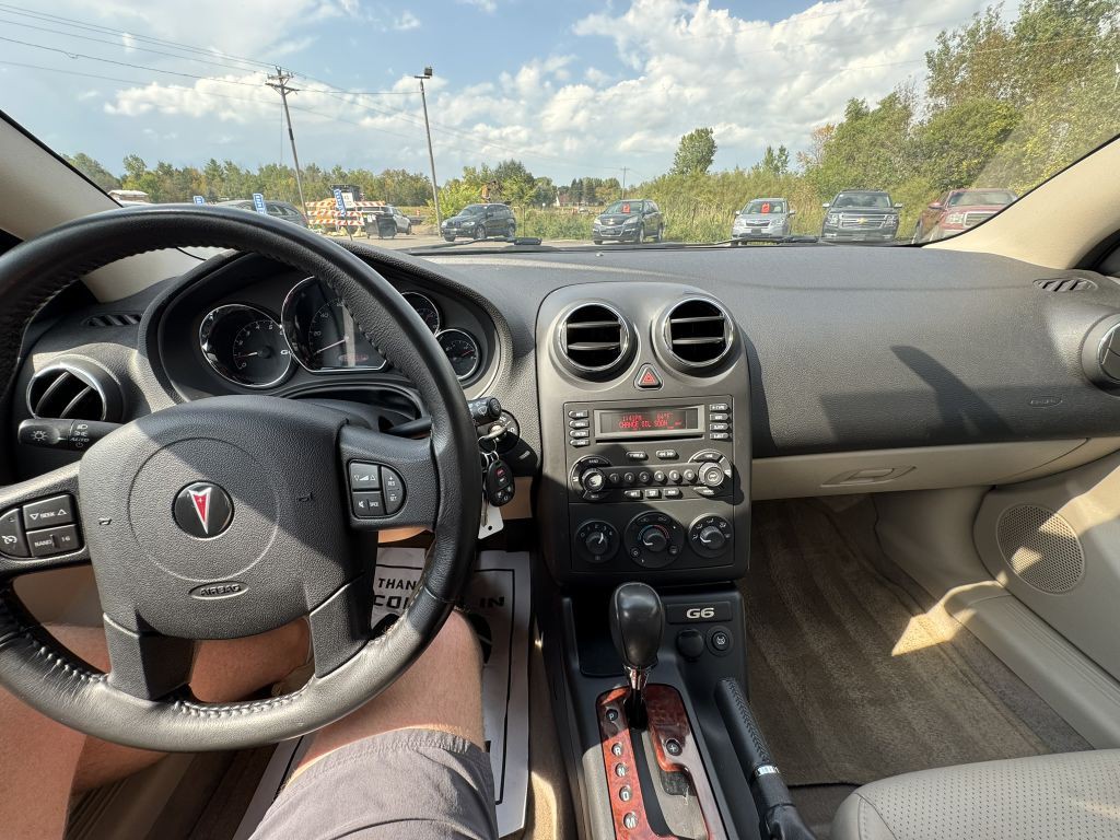 2005 Pontiac G6 Image 13