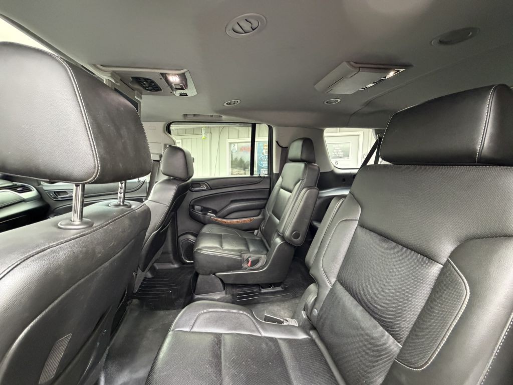 2015 Chevrolet Suburban Image 10