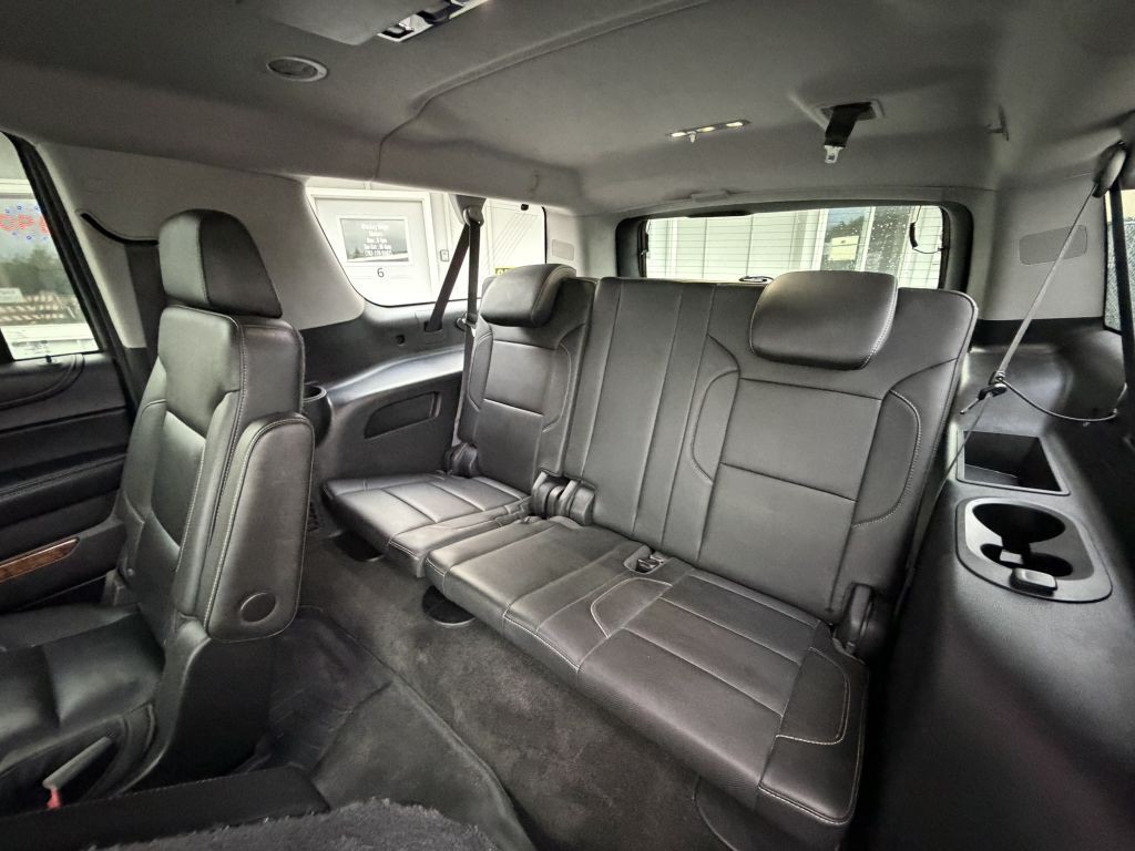 2015 Chevrolet Suburban Image 11