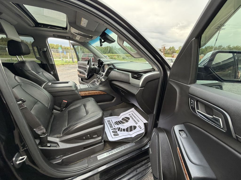 2015 Chevrolet Suburban Image 16