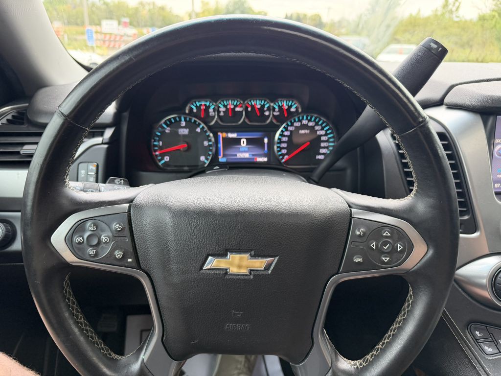 2015 Chevrolet Suburban Image 20