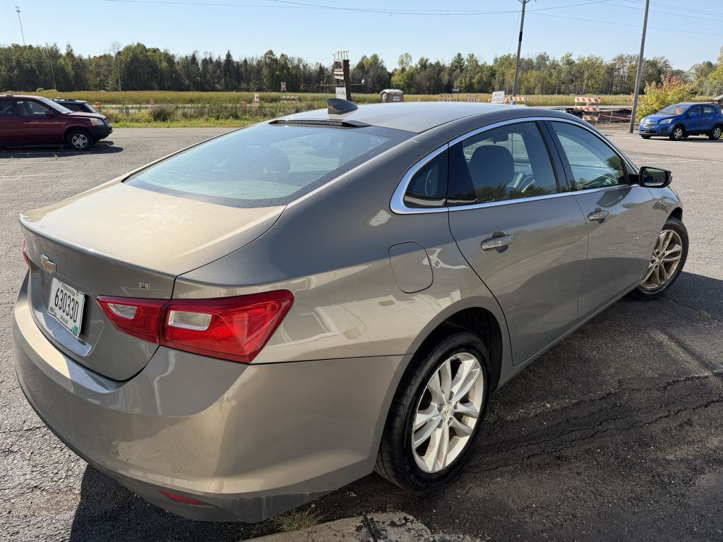2018 Chevrolet Malibu Image 4