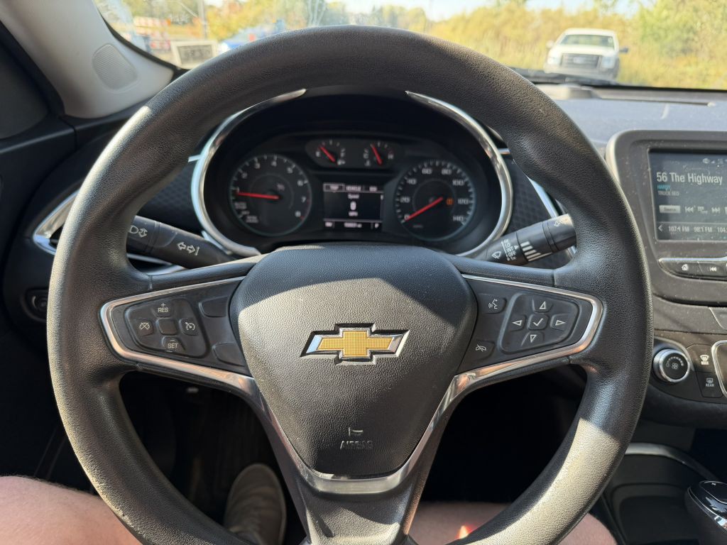 2018 Chevrolet Malibu Image 19