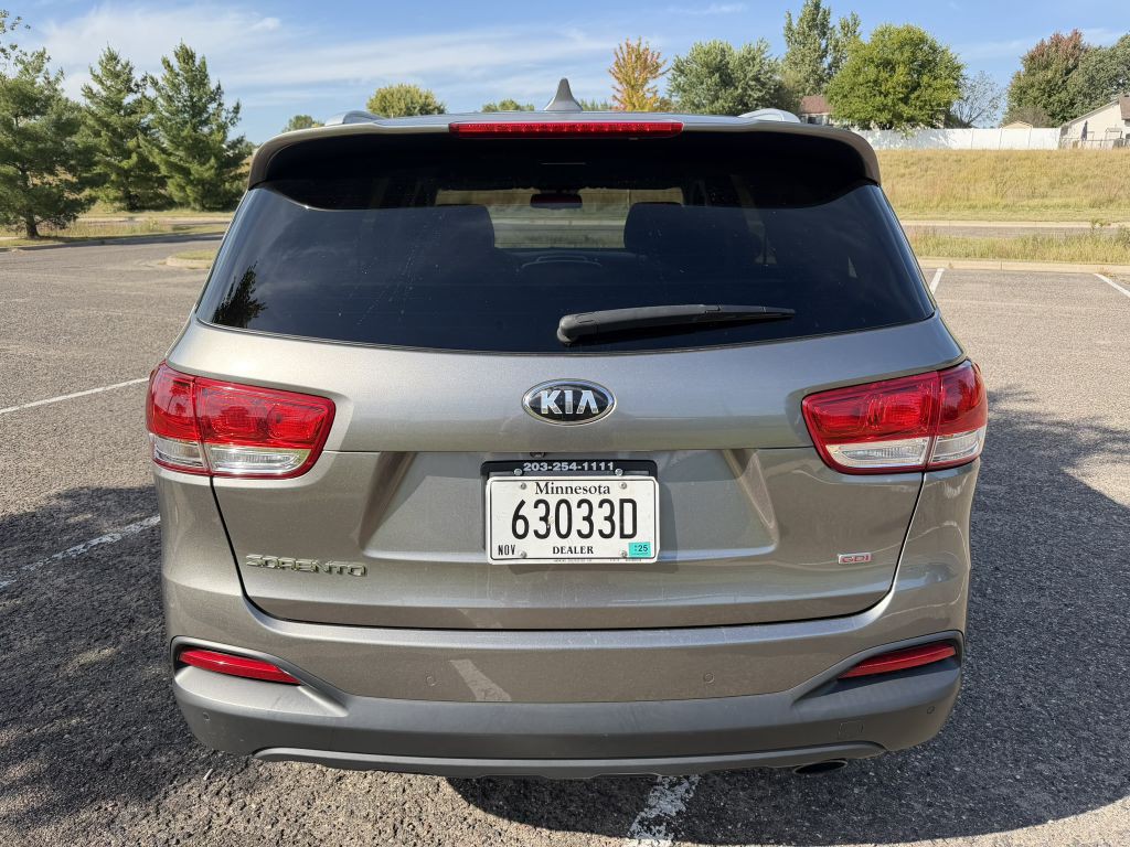 2016 Kia Sorento Image 3