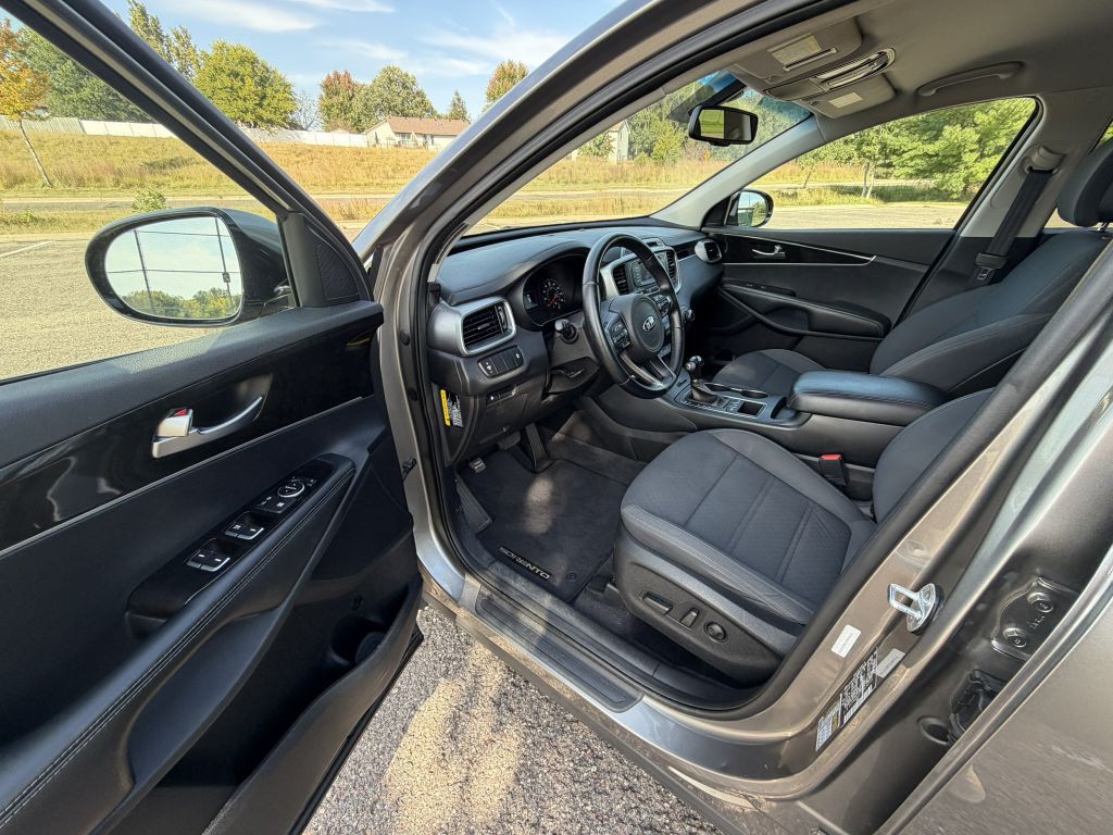 2016 Kia Sorento Image 7