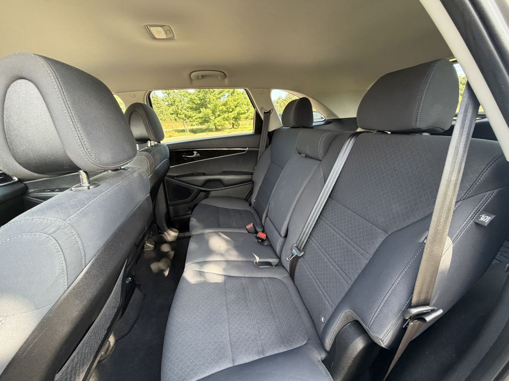 2016 Kia Sorento Image 10