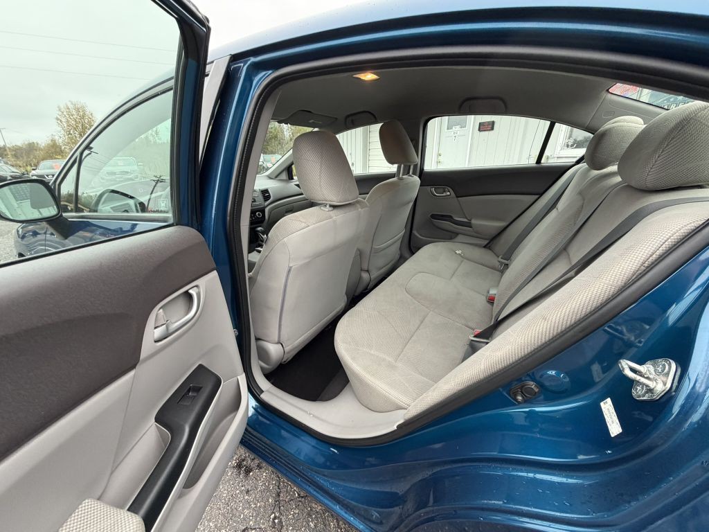 2012 Honda Civic Image 9