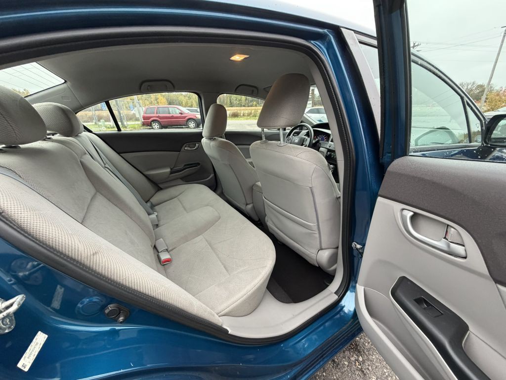 2012 Honda Civic Image 12