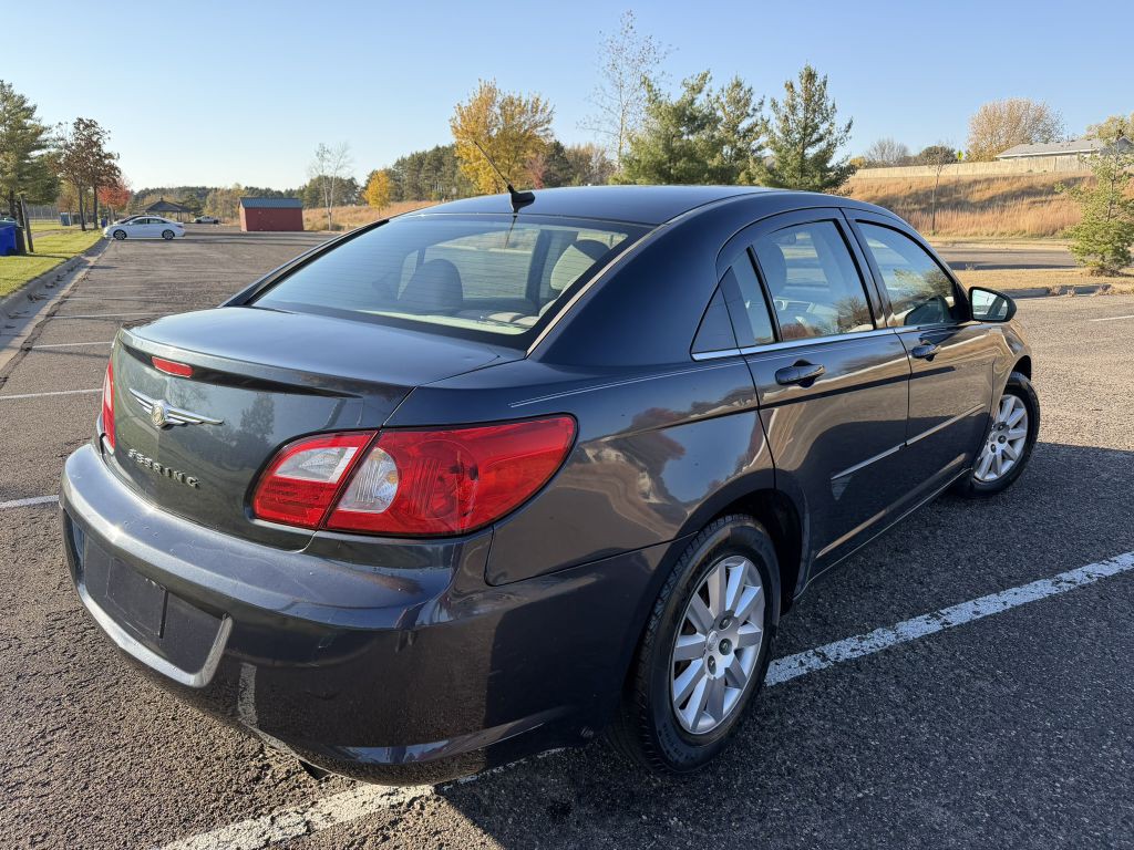 2008 Chrysler Sebring Image 4