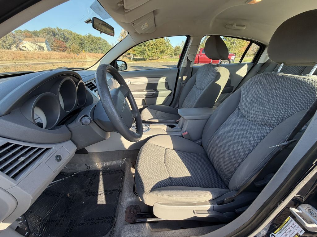 2008 Chrysler Sebring Image 8