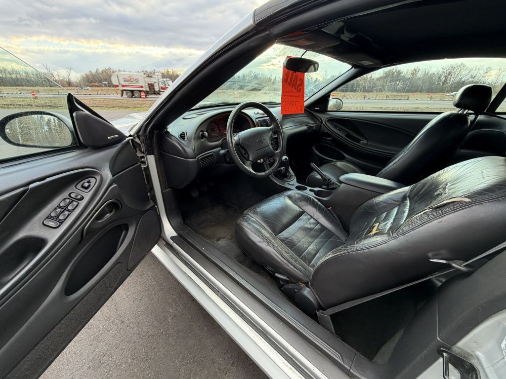 2002 Ford Mustang Image 9