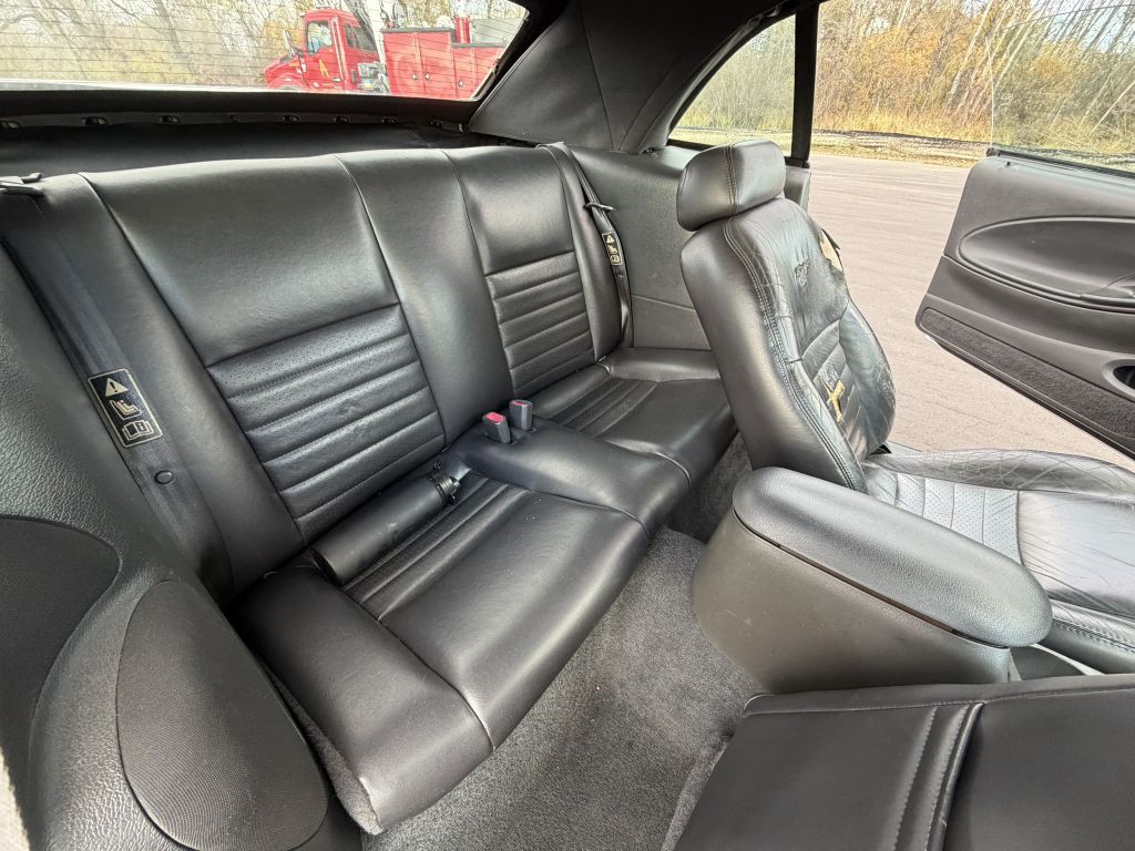2002 Ford Mustang Image 15