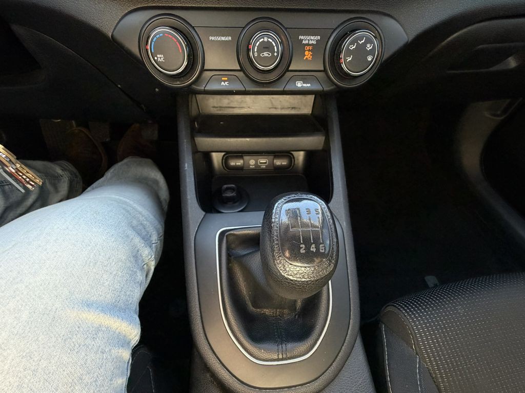 2020 Kia Forte Image 15