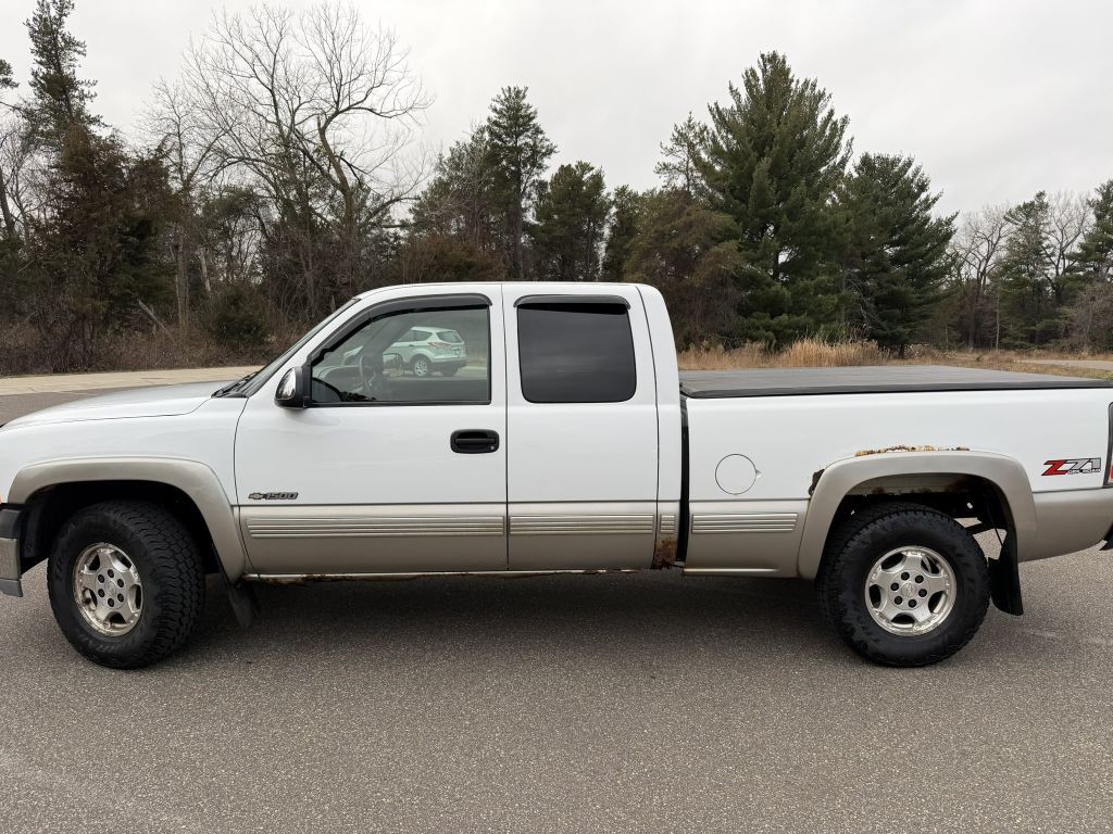 2002 Chevrolet Silverado 1500 Image 2