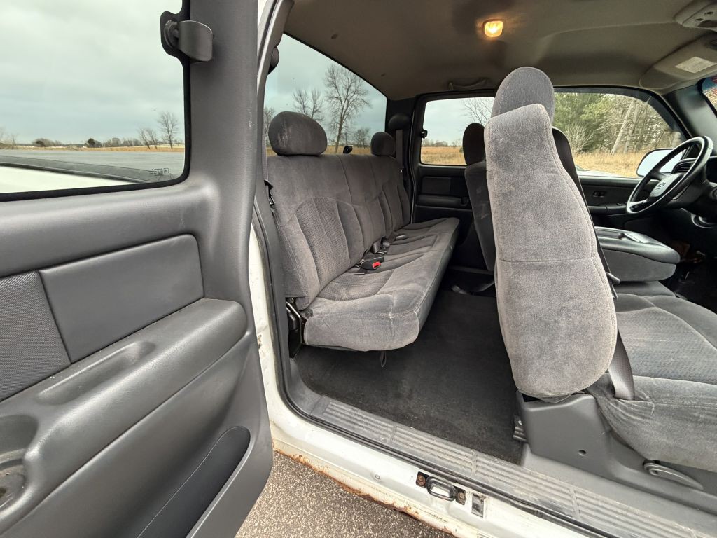 2002 Chevrolet Silverado 1500 Image 12