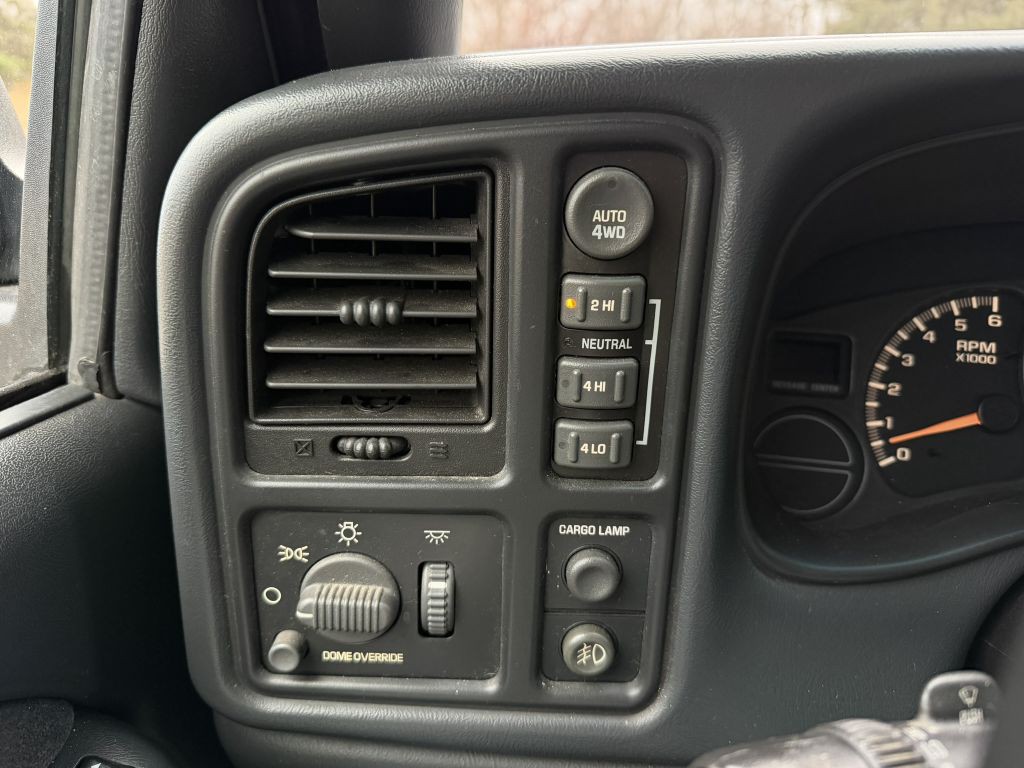 2002 Chevrolet Silverado 1500 Image 17