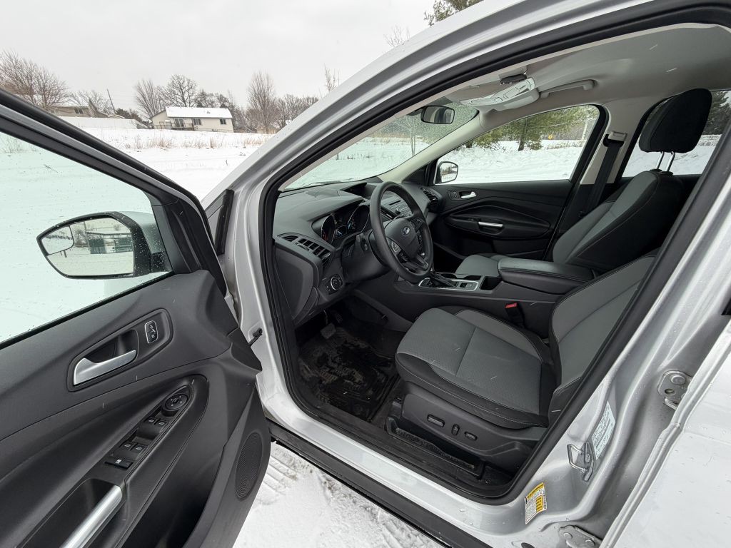 2017 Ford Escape Image 9