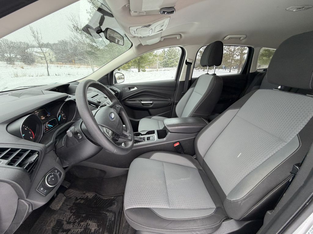 2017 Ford Escape Image 10