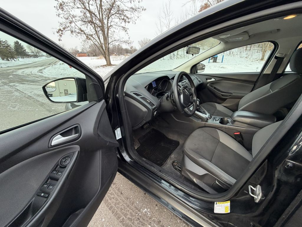 2014 Ford Focus Image 9
