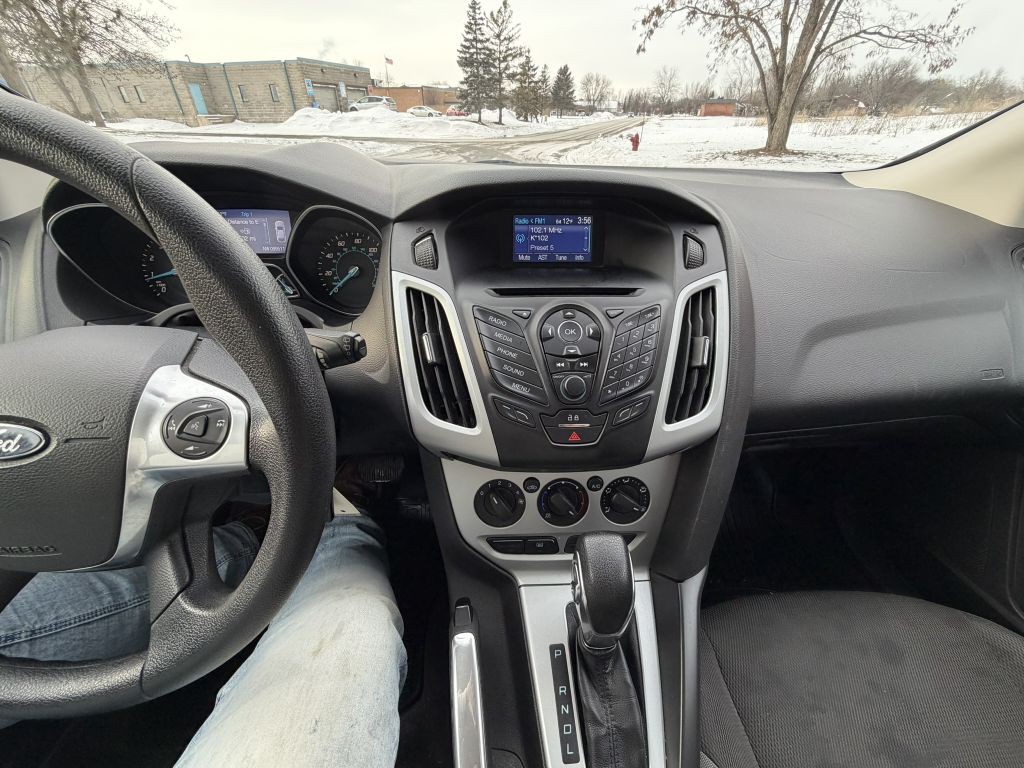 2014 Ford Focus Image 16