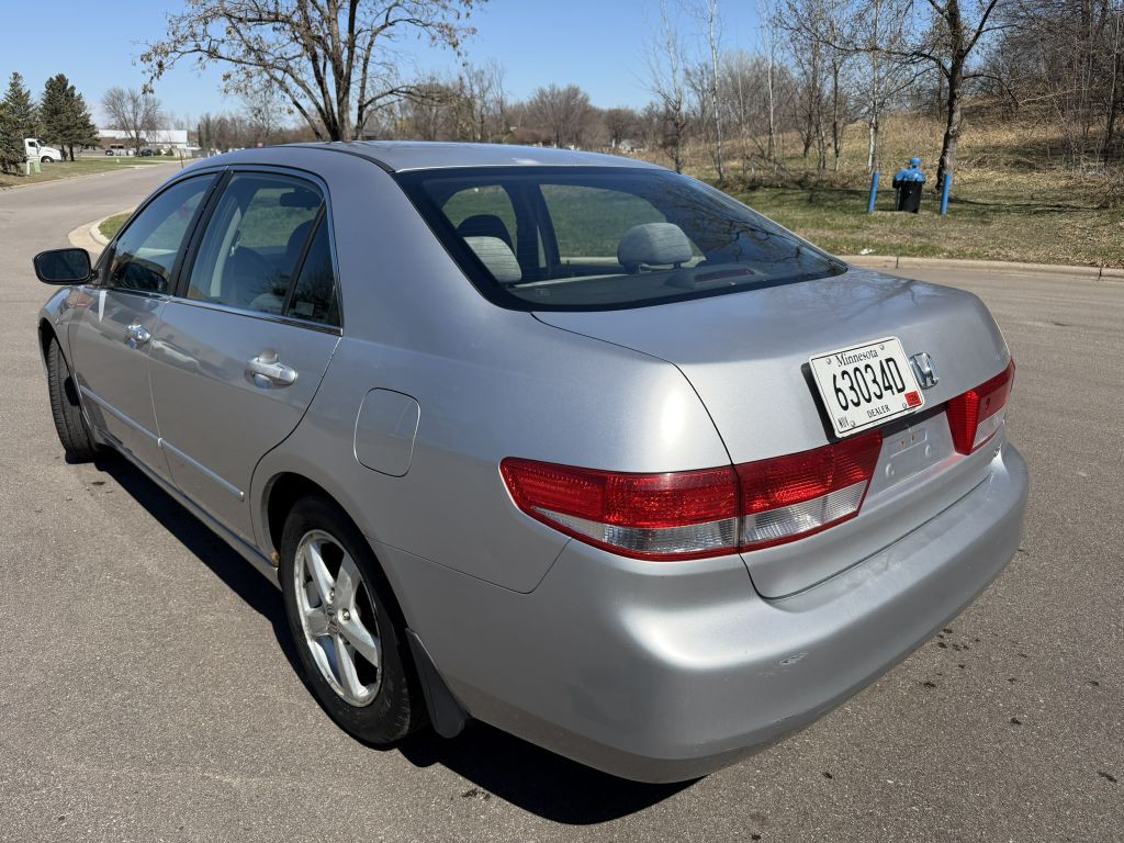 2004 Honda Accord Image 3