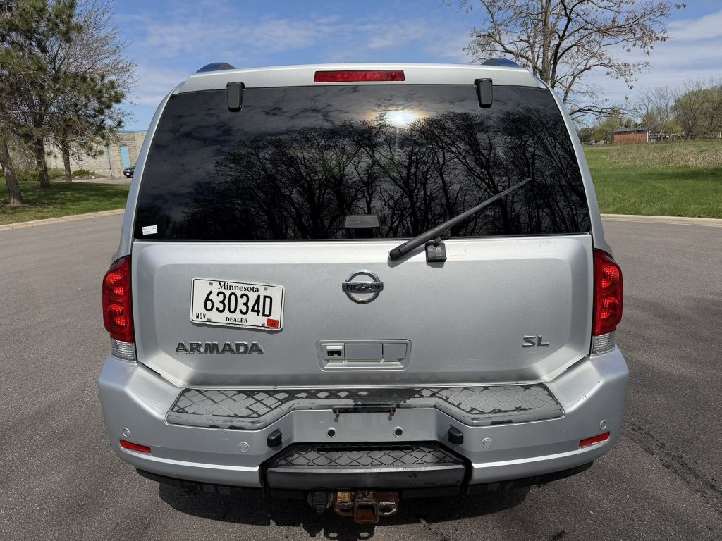 2011 Nissan Armada Image 4