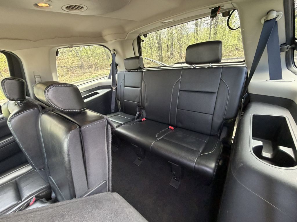 2011 Nissan Armada Image 11