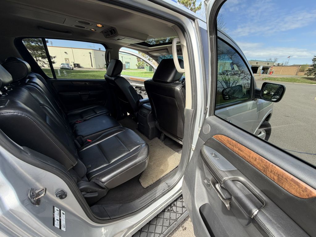 2011 Nissan Armada Image 12