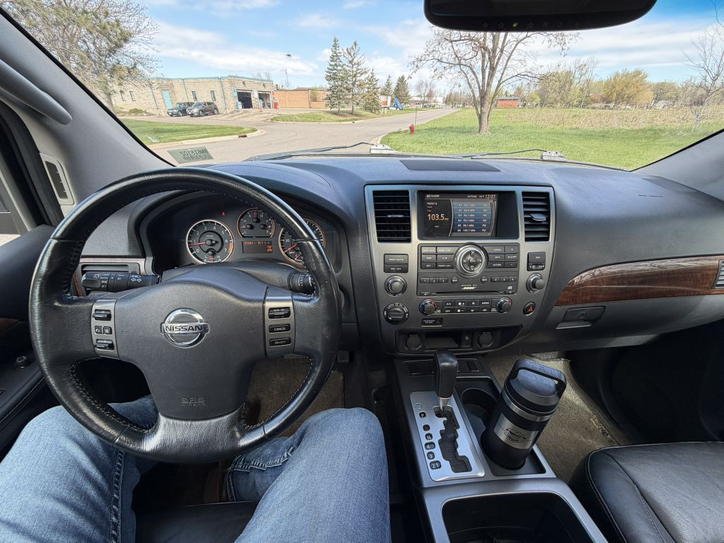 2011 Nissan Armada Image 14