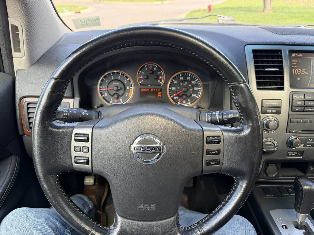 2011 Nissan Armada Image 16