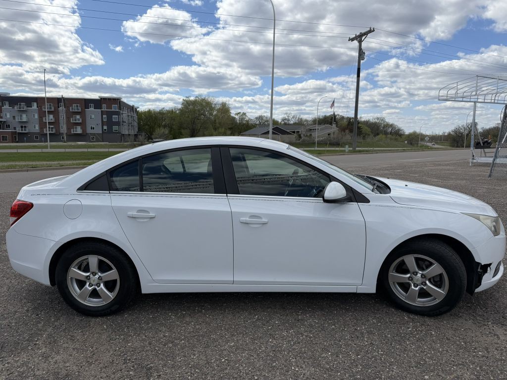 2011 Chevrolet Cruze Image 6