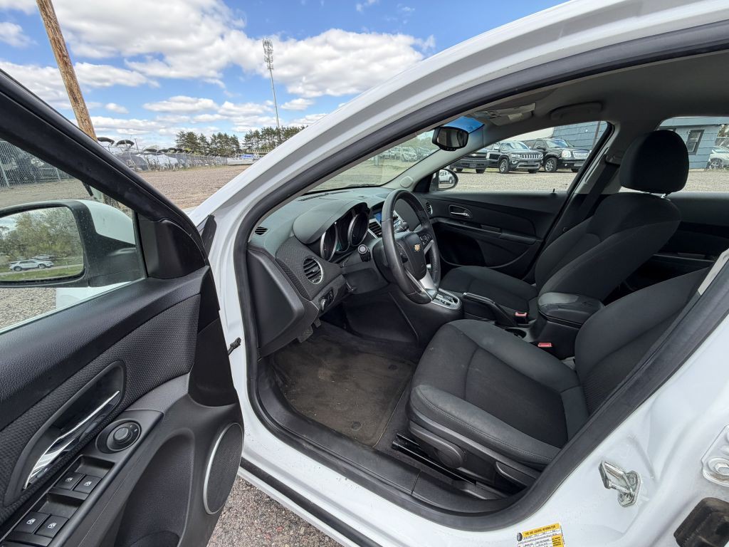 2011 Chevrolet Cruze Image 9