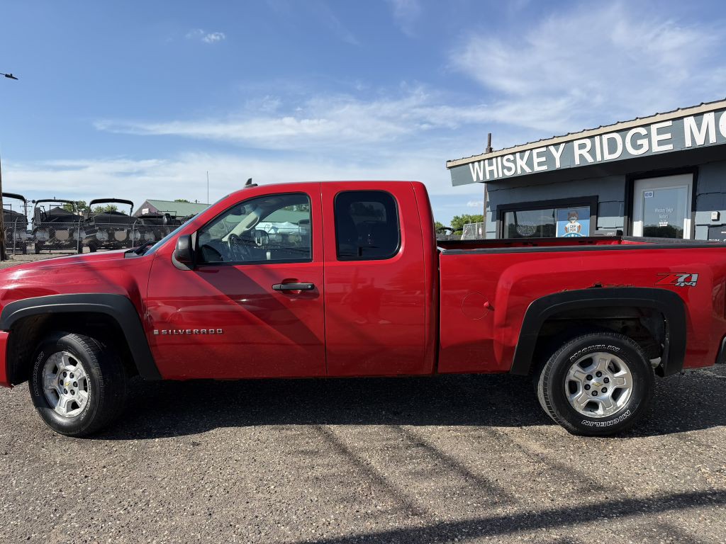 2008 Chevrolet Silverado 1500 Image 2