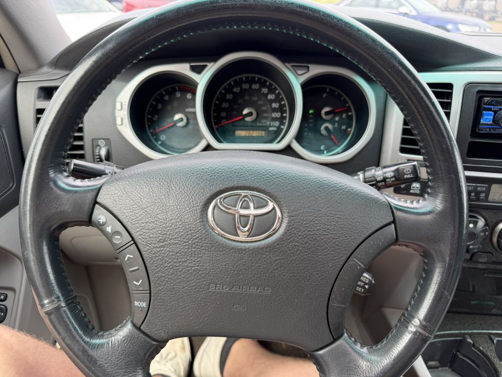 2003 Toyota 4Runner Image 16