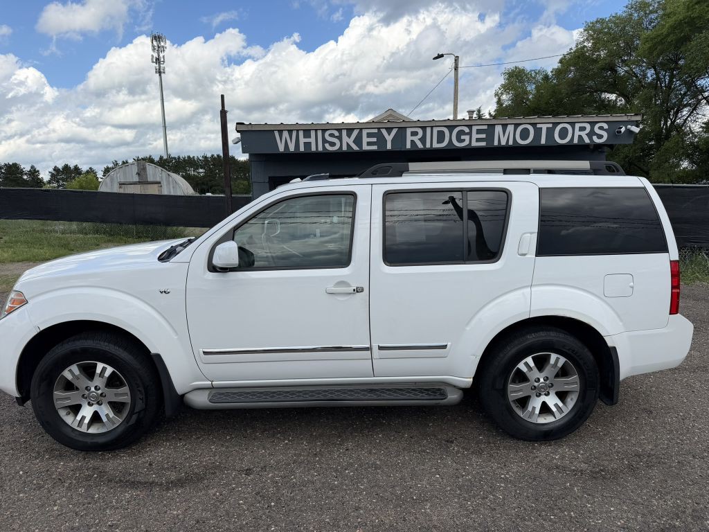 2012 Nissan Pathfinder Image 2
