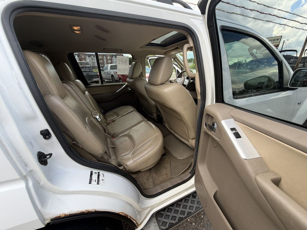 2012 Nissan Pathfinder Image 13