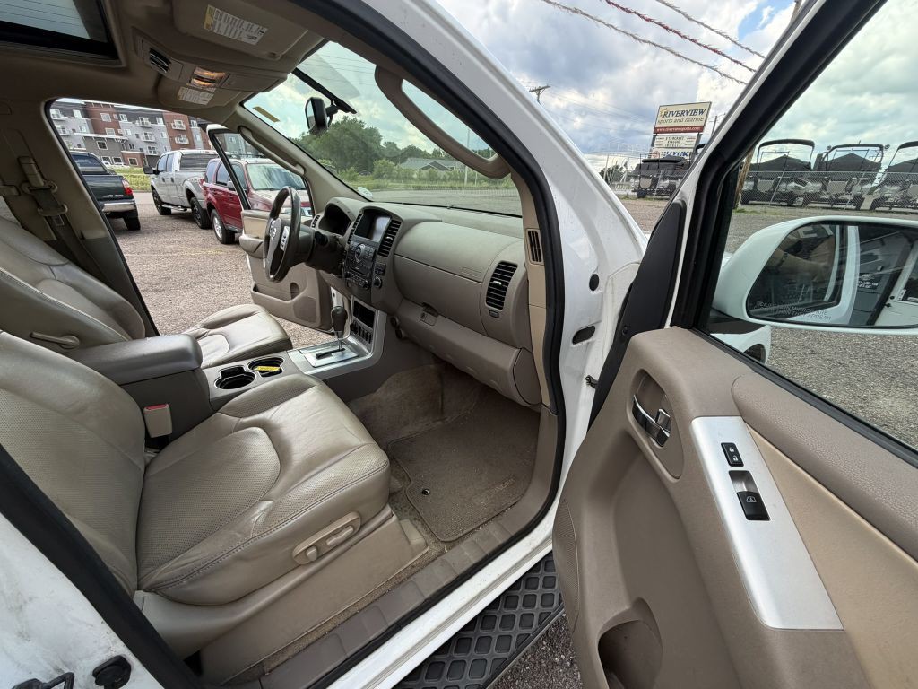 2012 Nissan Pathfinder Image 14