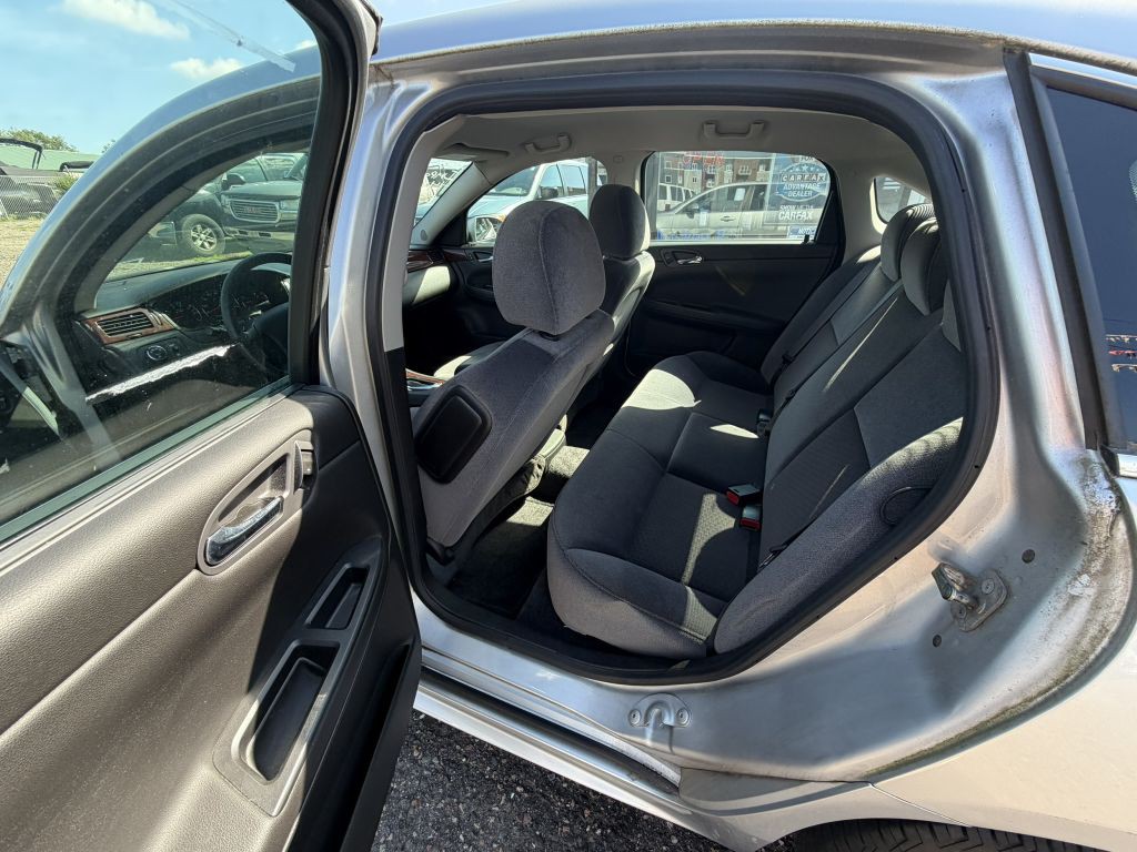 2009 Chevrolet Impala Image 10