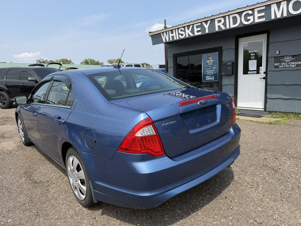 2010 Ford Fusion Image 2