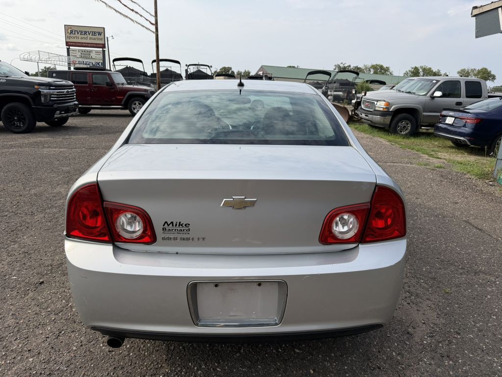 2010 Chevrolet Malibu Image 4