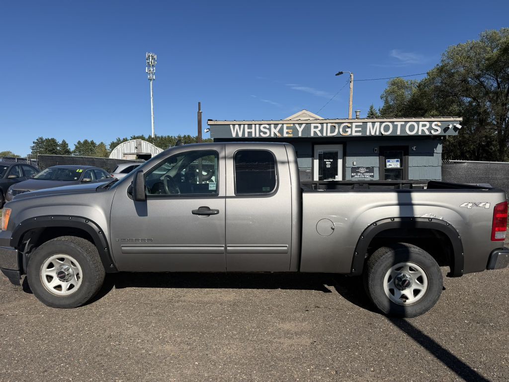 2009 GMC Sierra 1500 Image 2
