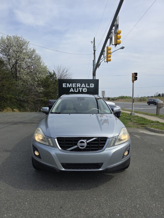 2010 Volvo XC60 Image 2